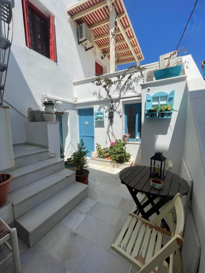 Burgos Barrio Hotel Naxos City Exterior photo